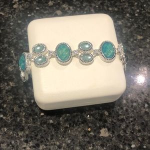 Jeweled bracelet